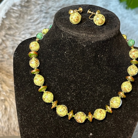 Vintage Venetian Murano  Necklace with Matching Earrings - Picture 2 of 6